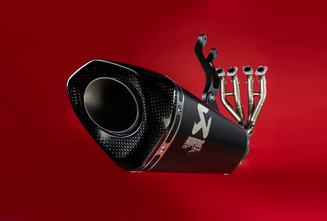 Akrapovič festeggia i suoi 30 anni con uno scarico in Edizione limitata 